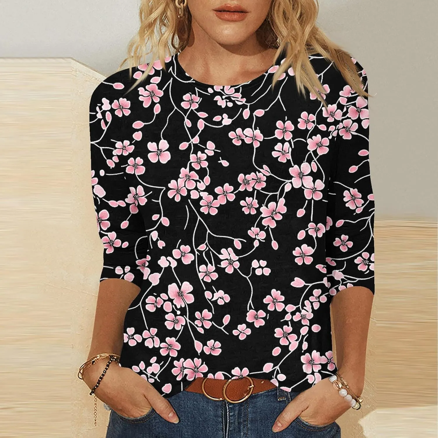 3/4 Length Sleeve Floral Printed Shirts Women's Casual 3/4 Sleeve T-Shirts 2025 Round Neck Tunic Tops Cute Basic Tees