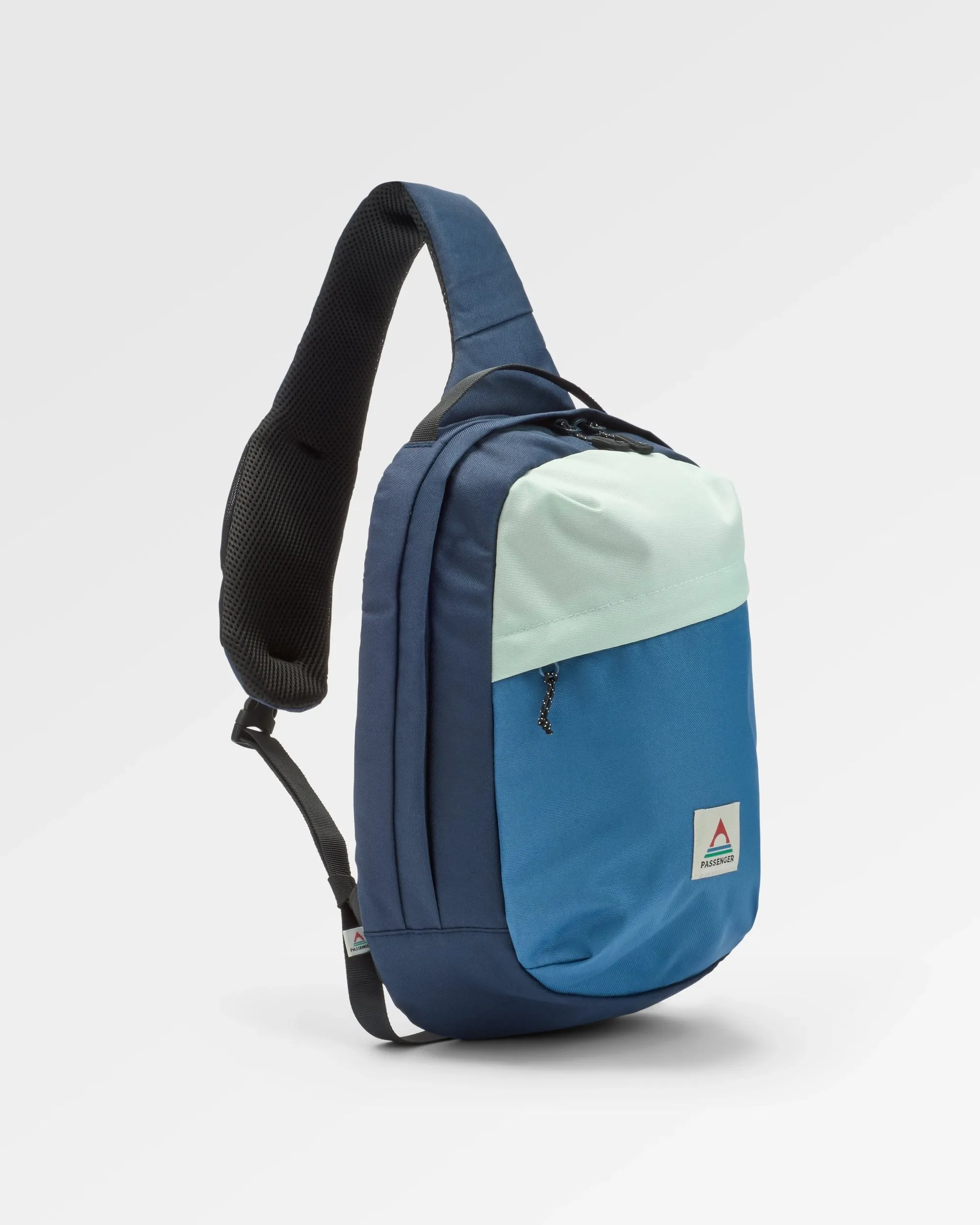 Boondocker Recycled Sling 8L - Rich Navy/Surf Spray/Moonlight Blue