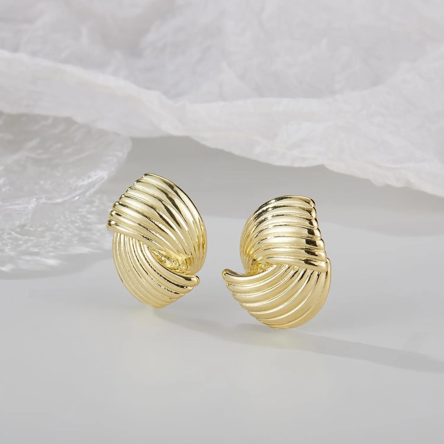 Chunky Gold Earrings Trendy Vintage Gold Shell Geometric Stud Statement Earrings Hypoallergenic Dupes Jewelry for Women Gifts for Her