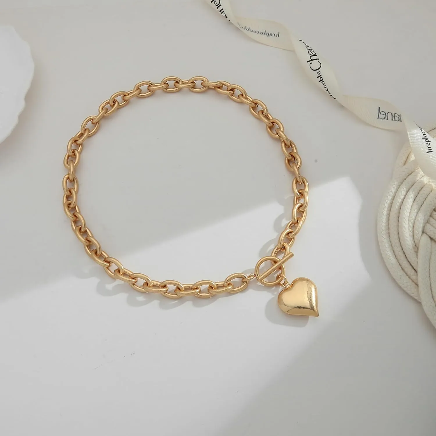 Chunky Heart Necklace Sunburst Heart Pendant Necklace Vintage Statement Necklace for Women Gold Chunky Toggle Necklace