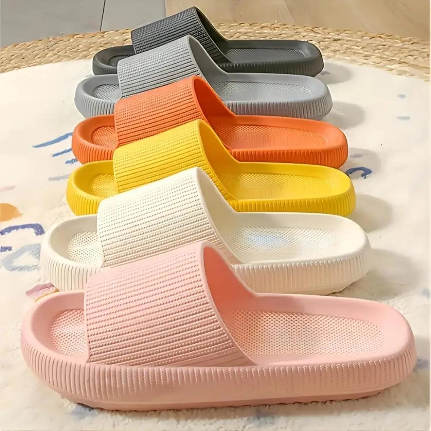 Cloud Slippers for Women Platform Heel Non Slip Sandals Lightweight Comfy House Slippers Casual Indoor Shower Shoes Bathroom Slides