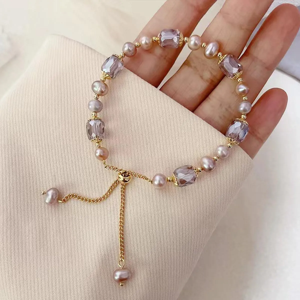 Crystal Bracelets for Women Adjustable Beaded Bracelets for Mother Boho Bracelets Butterfly Pendant Bangle Jewelry