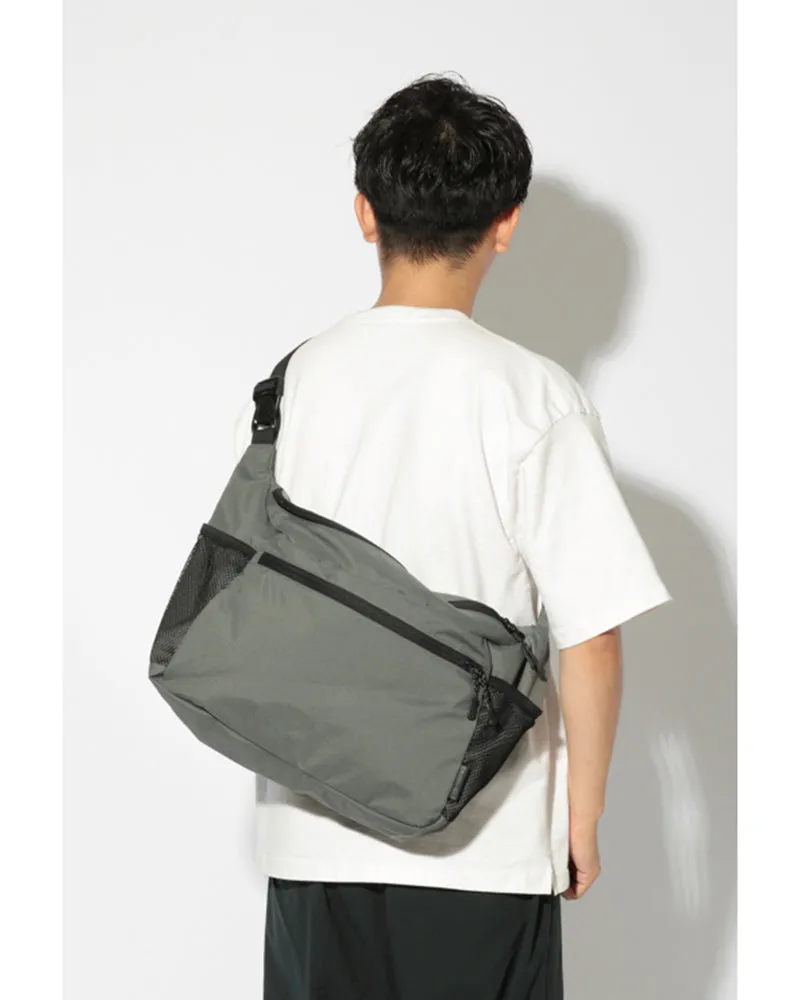 Everyday Middle Shoulder Bag