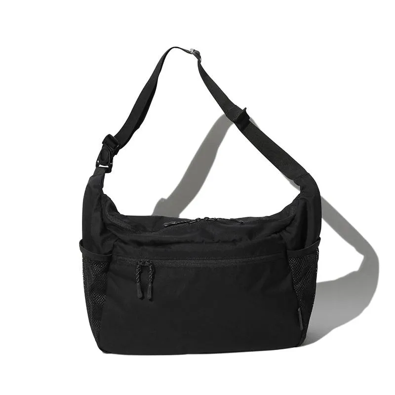 Everyday Middle Shoulder Bag
