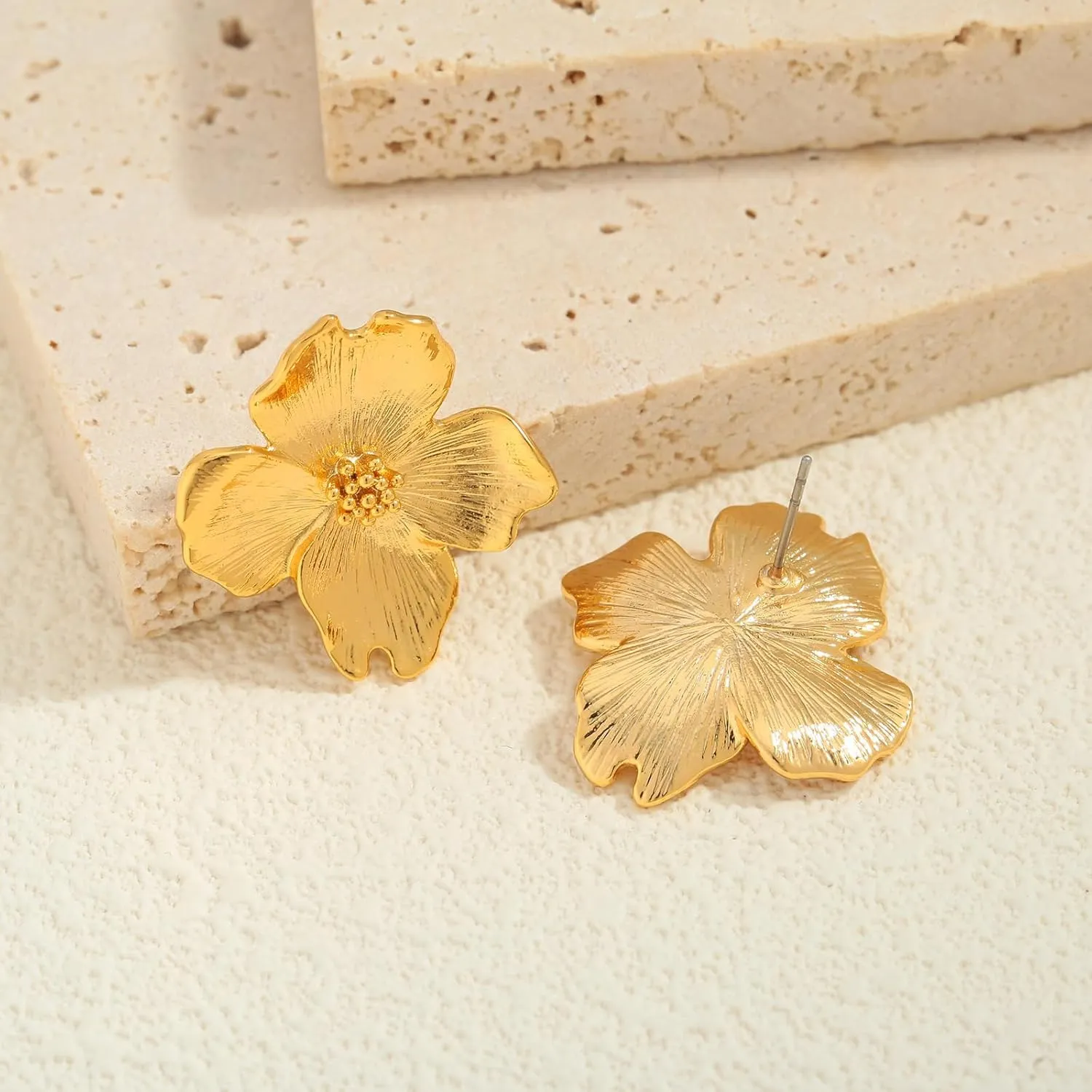 Gold Statement Earrings for Women Dainty Gold Flower Earrings Elegant Floral Statement Earrings Chunky Leaf Fan Shape Drop Earrings for Women Trendy