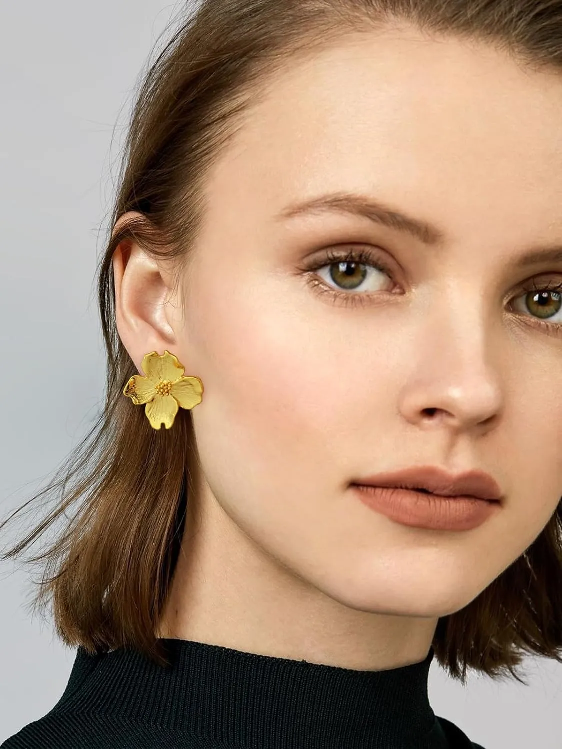 Gold Statement Earrings for Women Dainty Gold Flower Earrings Elegant Floral Statement Earrings Chunky Leaf Fan Shape Drop Earrings for Women Trendy