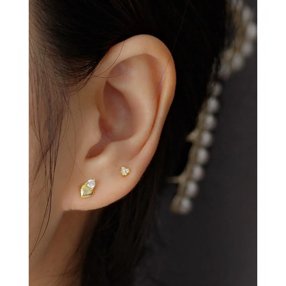 Golden Affection: S925 Sterling Silver Heart Stud Earrings - Minimalist Gold-Plated Adornments for Women (gold)