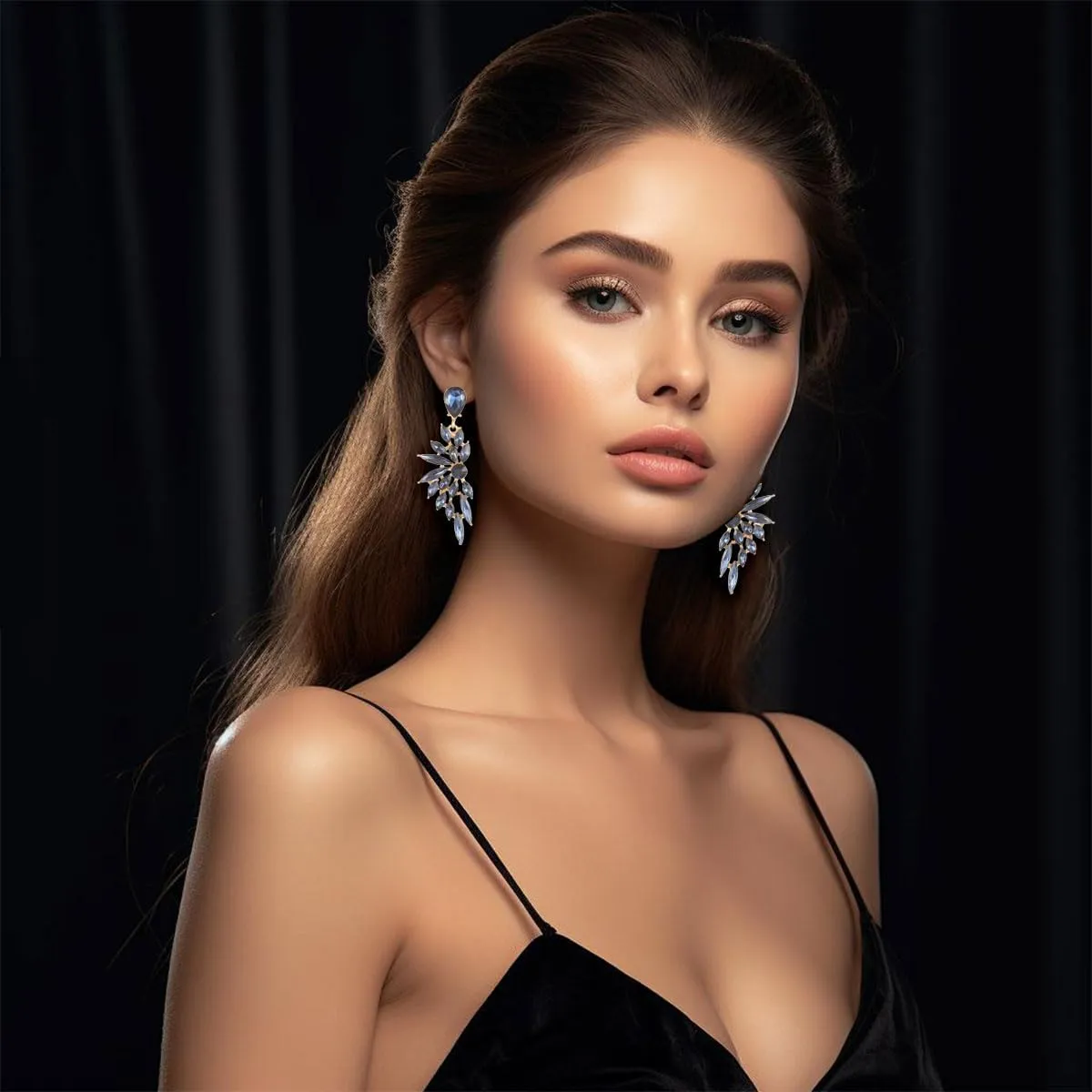 Rhinestone Statement Earrings Cluster Crystal Drop Dangle Earrings Teardrop Chandelier Earring Dangling Prom Wedding Bridal Earrings for Women