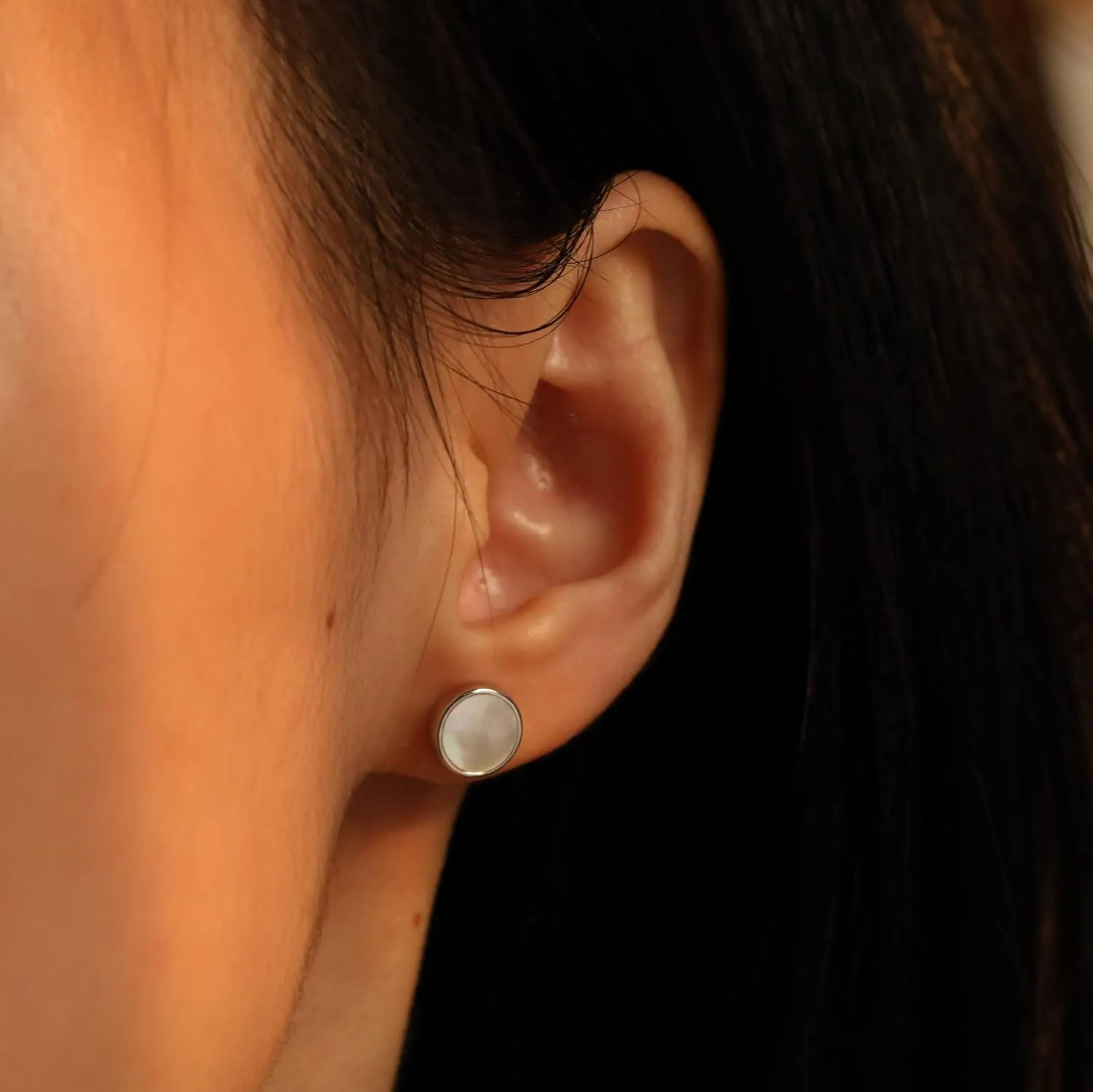 S.Leaf Shell Earrings Mother of Pearl Earrings Silver Stud Earrings for Women Hypoallergenic Earrings Round Disc Stud Earrings for Women