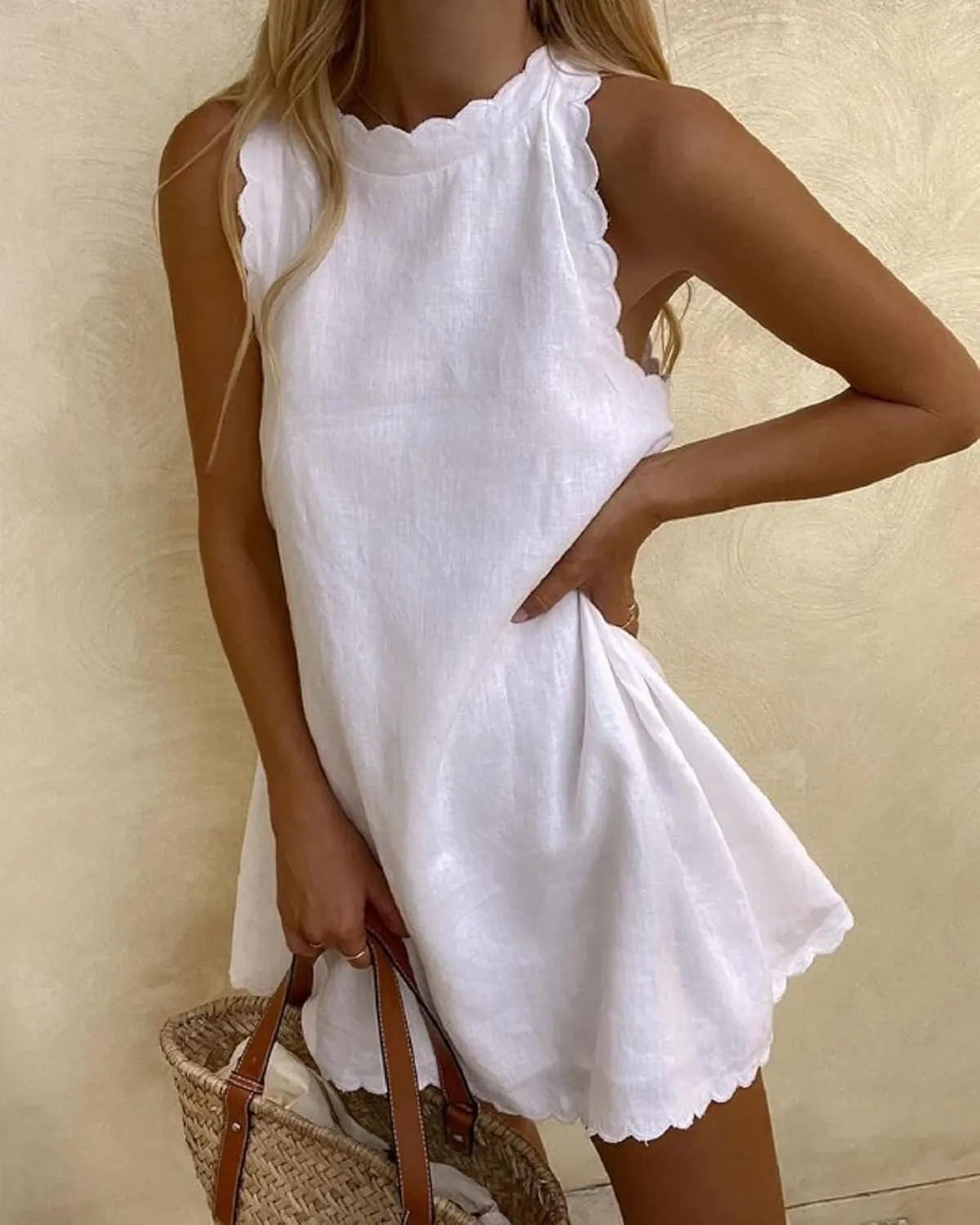 Women Casual Sleeveless Tank Mini Dress Halter Scallop Neck Summer Dress Stretchy Beach Cover Up Sundress